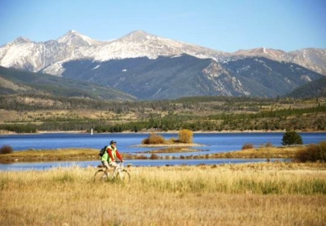 Condominium in Frisco - Timberline Cove Lakeside Condo • Mtn Views • Hot Tubs • Bike Path Condominium in Frisco - Timberline Cove Lakeside Condo • Mtn Views • Hot Tubs • Bike Path