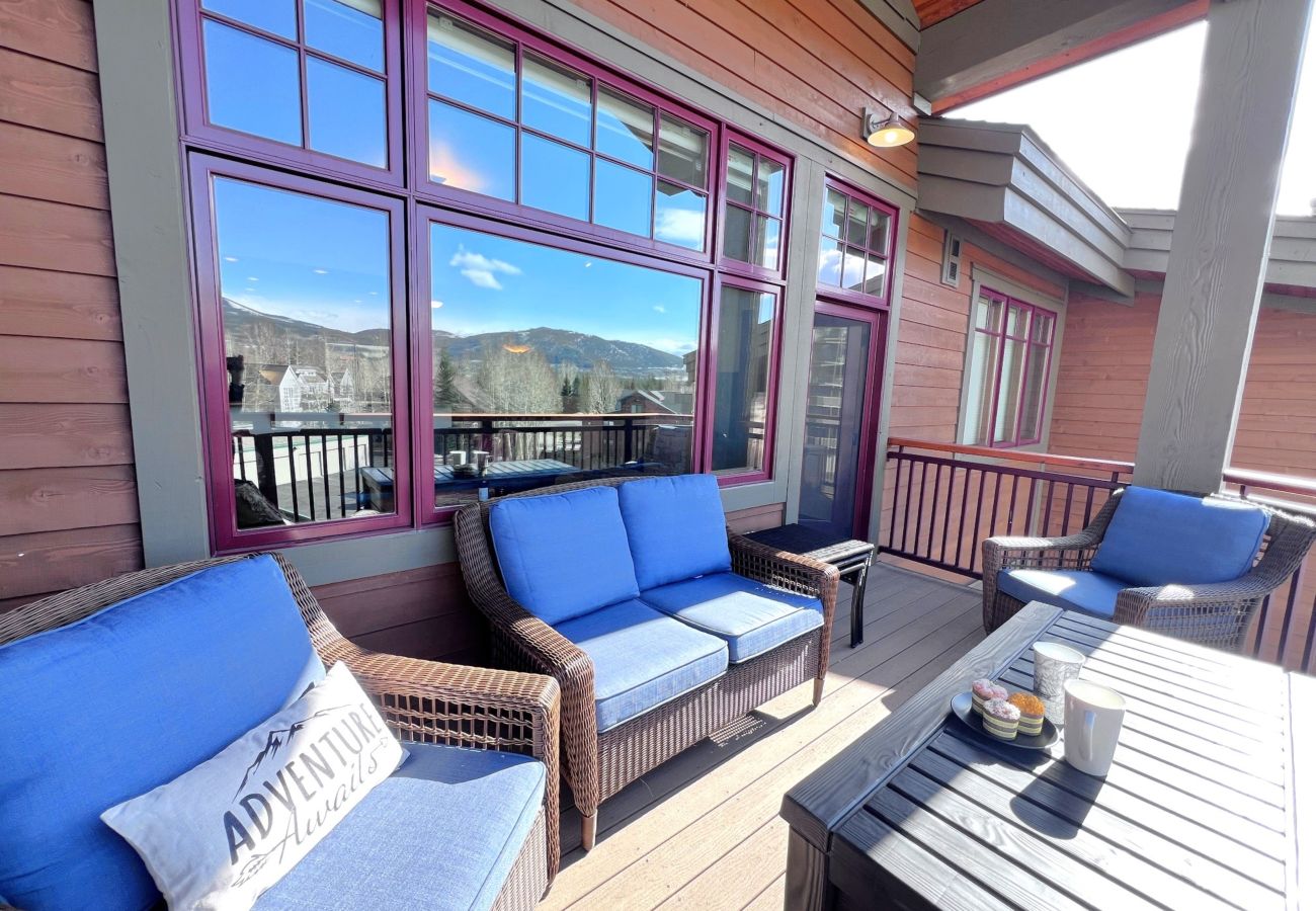 Condominium in Frisco - Frisco: Mtn Views, Hot Tubs, Bike Path, Village