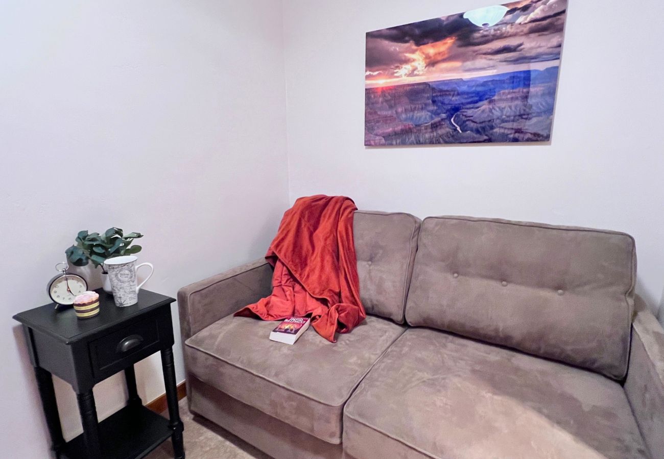 Condominium in Frisco - Frisco: Mtn Views, Hot Tubs, Bike Path, Village