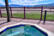 Condominium in Frisco - Timberline Cove Lakeside Condo • Mtn Views • Hot Tubs • Bike Path