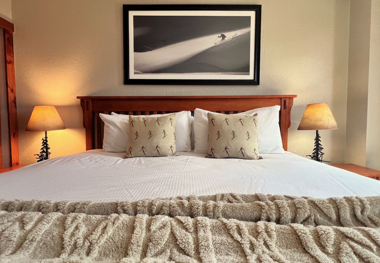Condominium in Breckenridge - Main St Station in Breck: Ski Hike Swim Rest Play