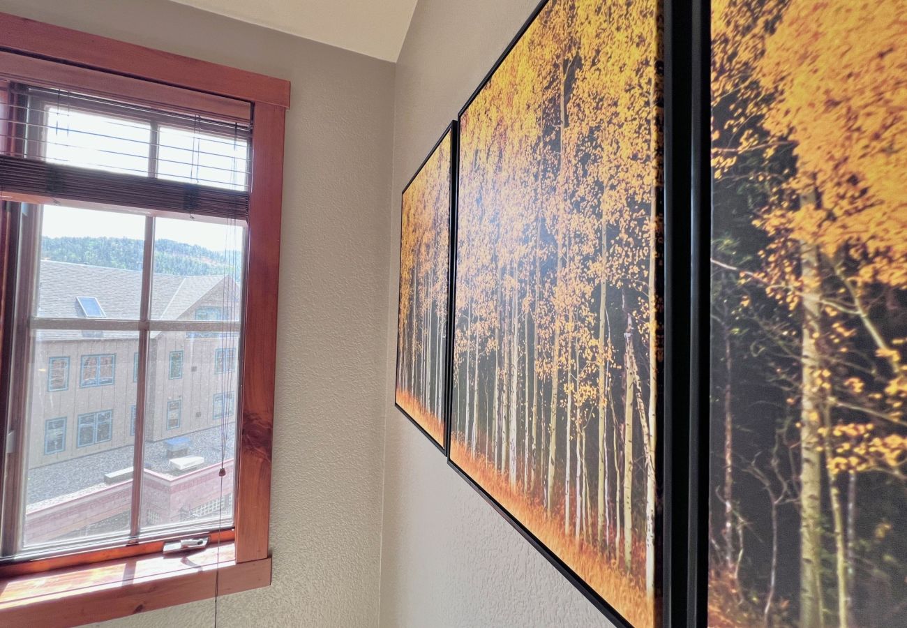 Condominium in Breckenridge - Main St Station in Breck: Ski Hike Swim Rest Play