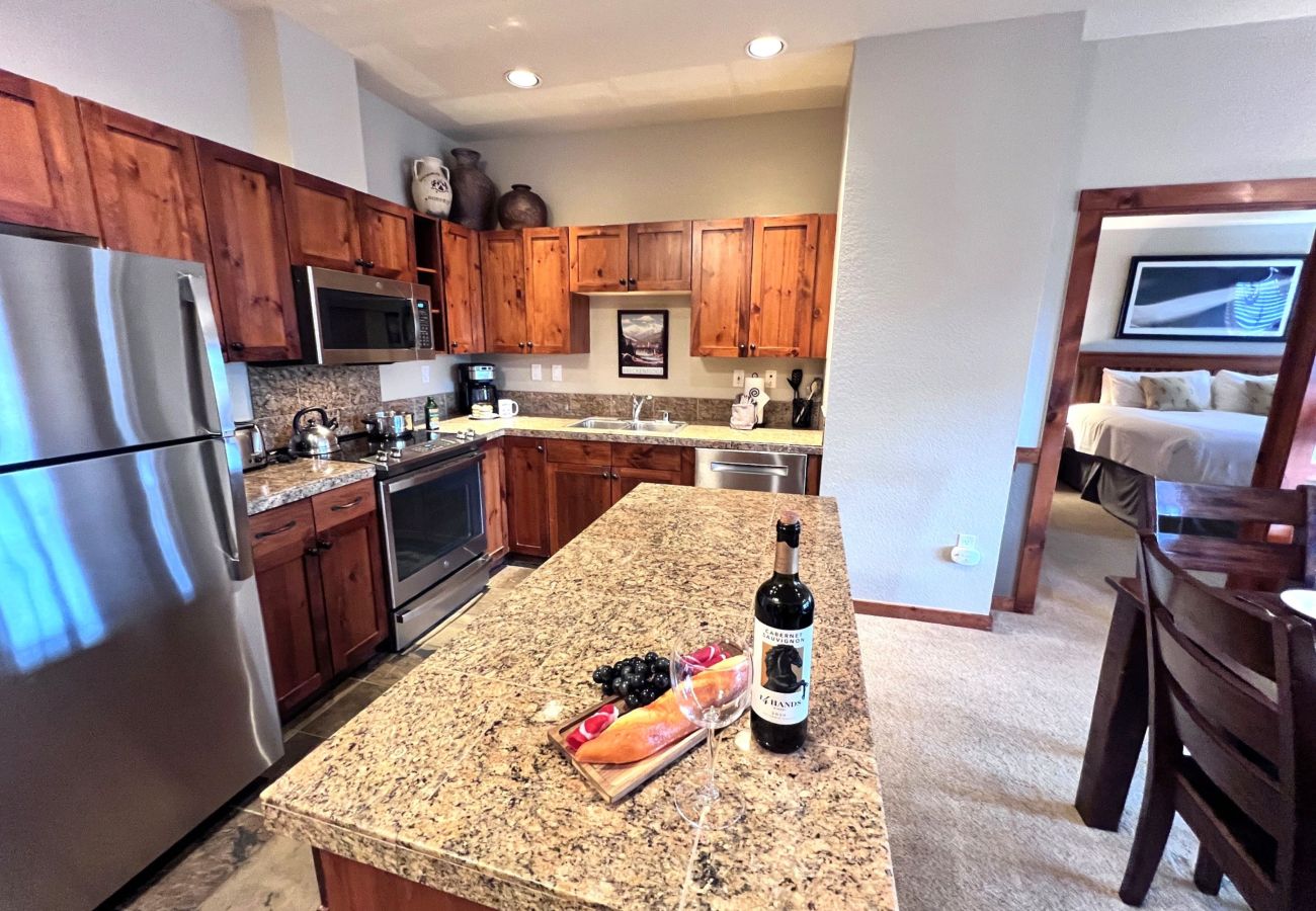 Condominium in Breckenridge - Main St Station in Breck: Ski Hike Swim Rest Play