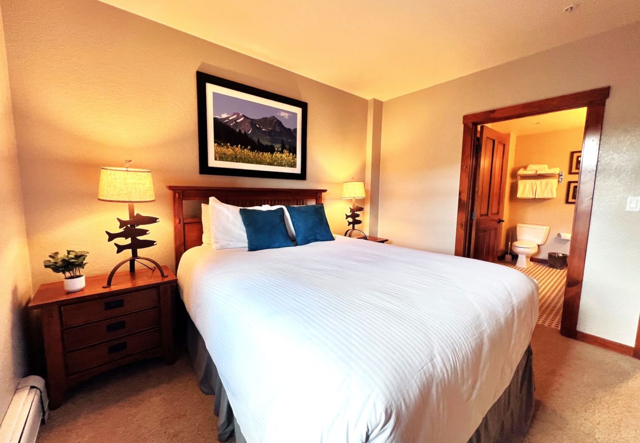 Condominium in Breckenridge - Main St Station in Breck: Ski Hike Swim Rest Play
