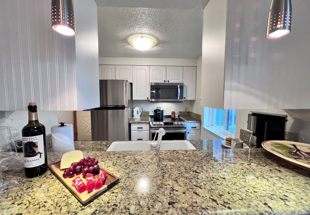 Condominium in Breckenridge - Cozy Mtn Condo 1 mile to Breck Main St + Slopes