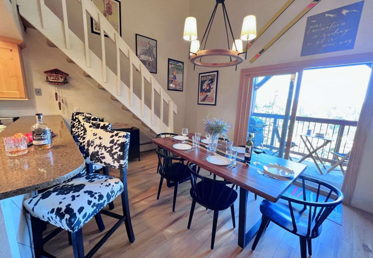 Condominium in Breckenridge - 30+ day rental near Main St Breck Slopes + Trails