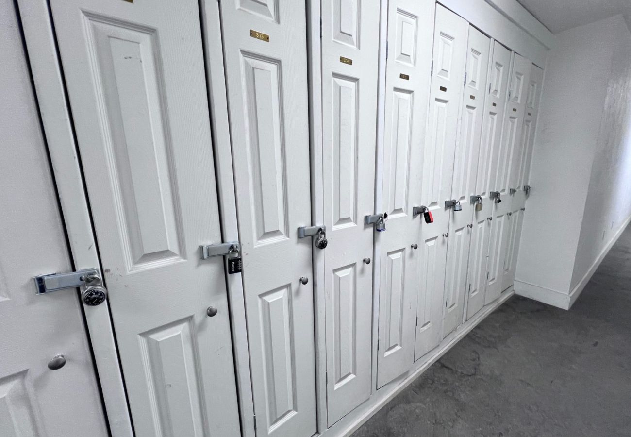 Condominium in Breckenridge - 30+ day rental near Main St Breck Slopes + Trails