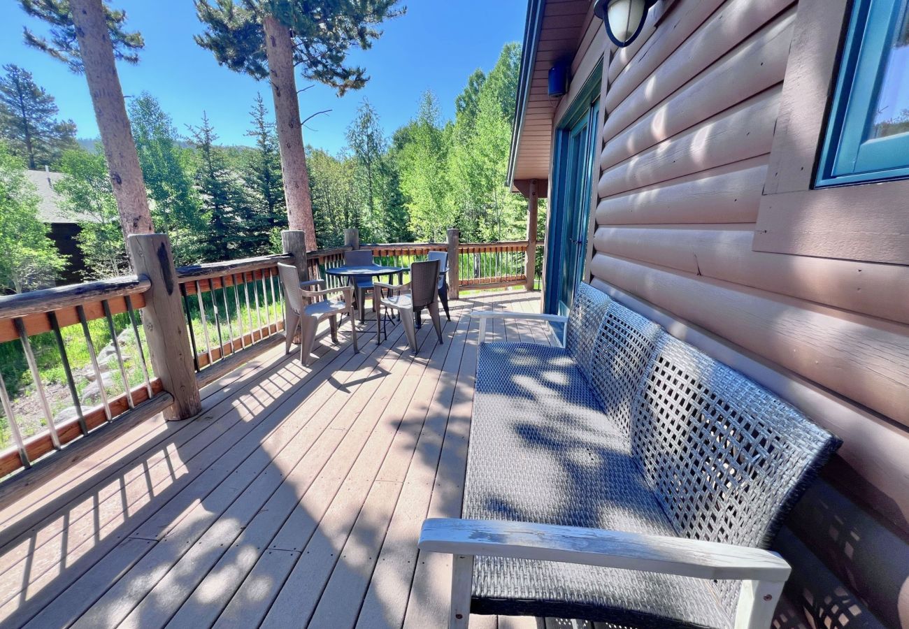House in Frisco - Aspen Hollow Lodge-Basecamp w/ Hot Tub + Fire Pit