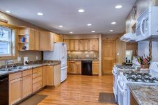 House in Frisco - Mountain Meadow Lodge • Dog-Friendly • Hot Tub