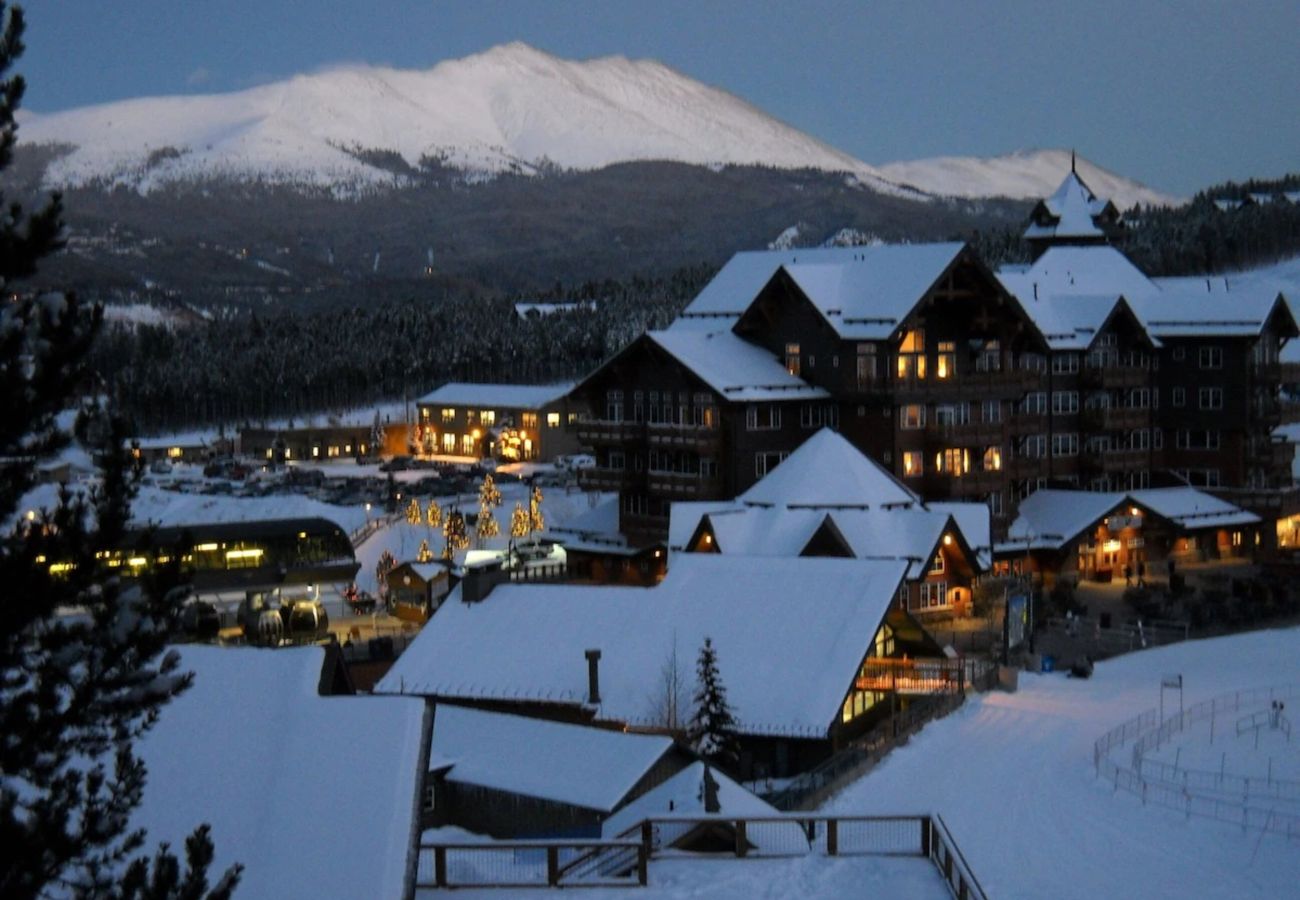 Condominium in Breckenridge - Alpine Ski-In/Ski-Out Condo with Stunning Mountain Views-Peak 7-8 