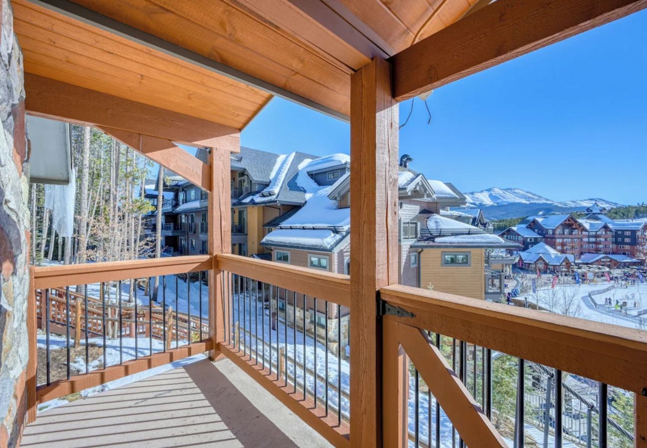 Condominium in Breckenridge - Alpine Ski-In/Ski-Out Condo with Stunning Mountain Views-Peak 7-8 