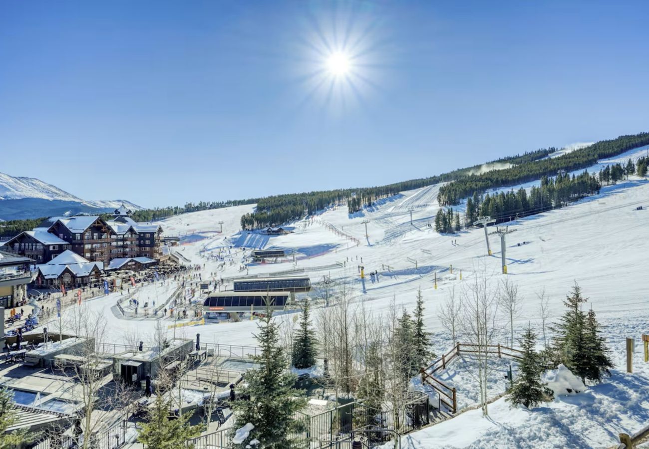 Condominium in Breckenridge - Alpine Ski-In/Ski-Out Condo with Stunning Mountain Views-Peak 7-8 