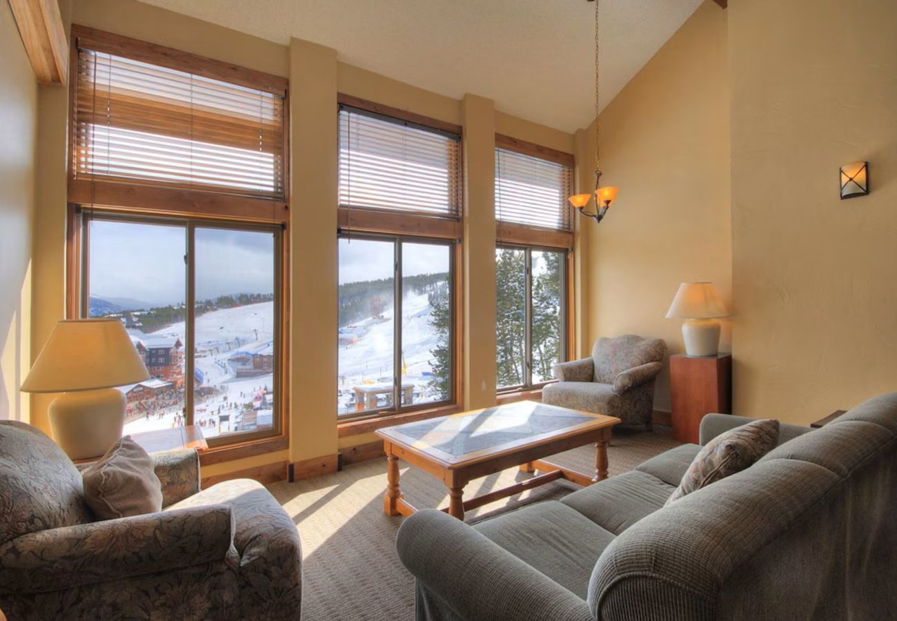 Condominium in Breckenridge - Alpine Ski-In/Ski-Out Condo with Stunning Mountain Views-Peak 7-8 