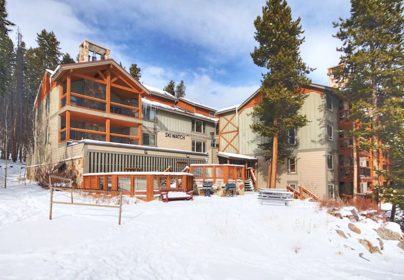 Condominium in Breckenridge - Alpine Ski-In/Ski-Out Condo with Stunning Mountain Views-Peak 7-8 