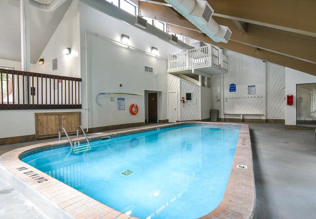 Condominium in Breckenridge - Tyra Summit Bluebird Condo • Ski in/out! • Pool+Hot Tubs Condominium in Breckenridge - Tyra Summit Bluebird Condo • Ski in/out! • Pool+Hot Tubs