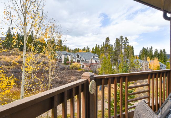 Condominium in Breckenridge - Tyra Summit Bluebird Condo • Ski in/out! • Pool+Hot Tubs Condominium in Breckenridge - Tyra Summit Bluebird Condo • Ski in/out! • Pool+Hot Tubs