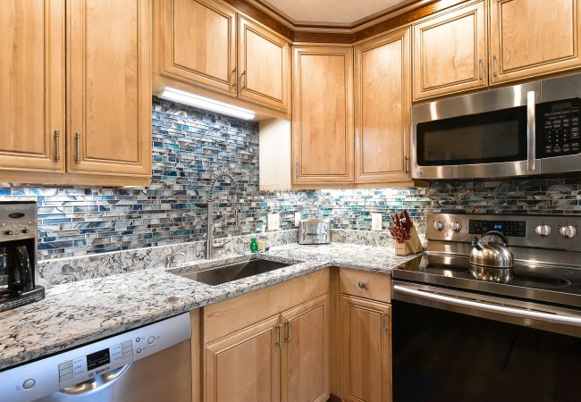 Condominium in Breckenridge - Tyra Summit Bluebird Condo • Ski in/out! • Pool+Hot Tubs Condominium in Breckenridge - Tyra Summit Bluebird Condo • Ski in/out! • Pool+Hot Tubs