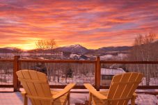 House in Silverthorne - Top-of-the-World Mtn Views | Adventure Basecamp