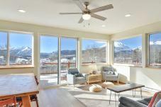 House in Silverthorne - Top-of-the-World Mtn Views | Adventure Basecamp